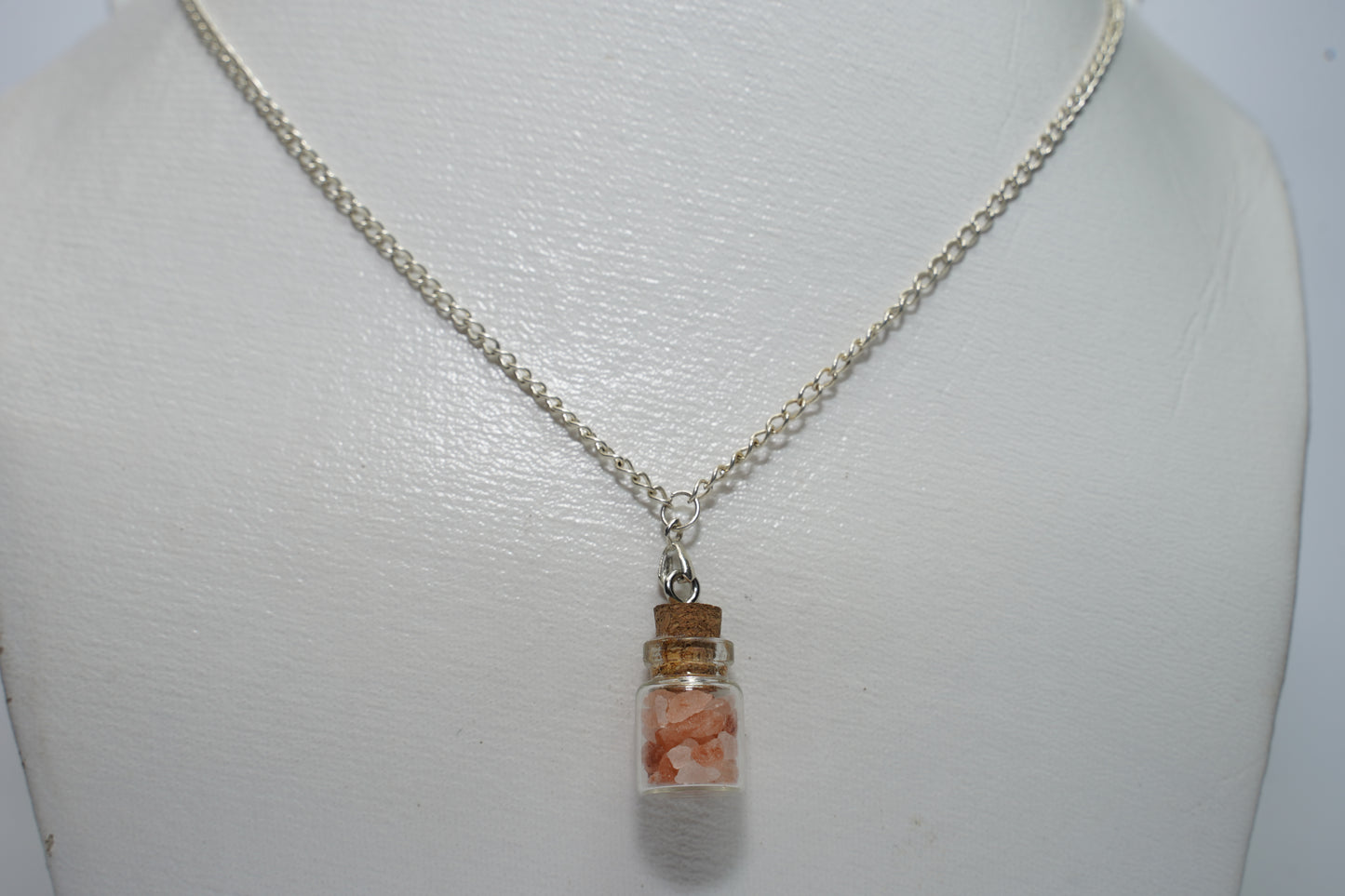 Flat Metal Chain Necklace - Gift Bottle